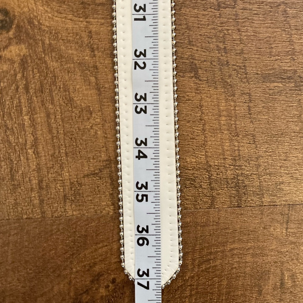 Vince Camuto White Leather Belt with Gold Hardware - Picture 8 of 8